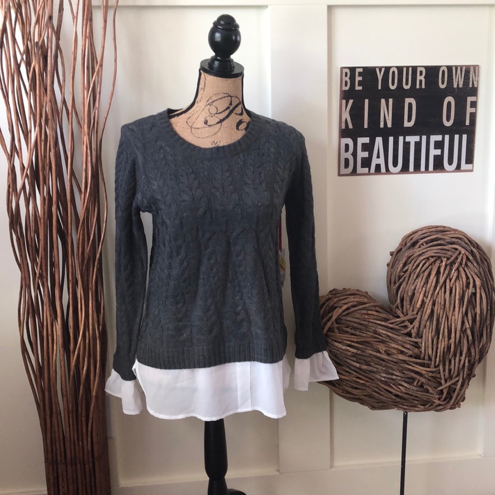 Elle gray cable knit 2fer sweater